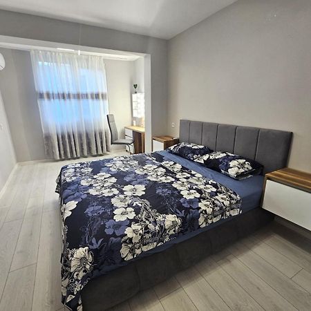 Apartment Bohemi With Free Parking Burgas Exteriör bild
