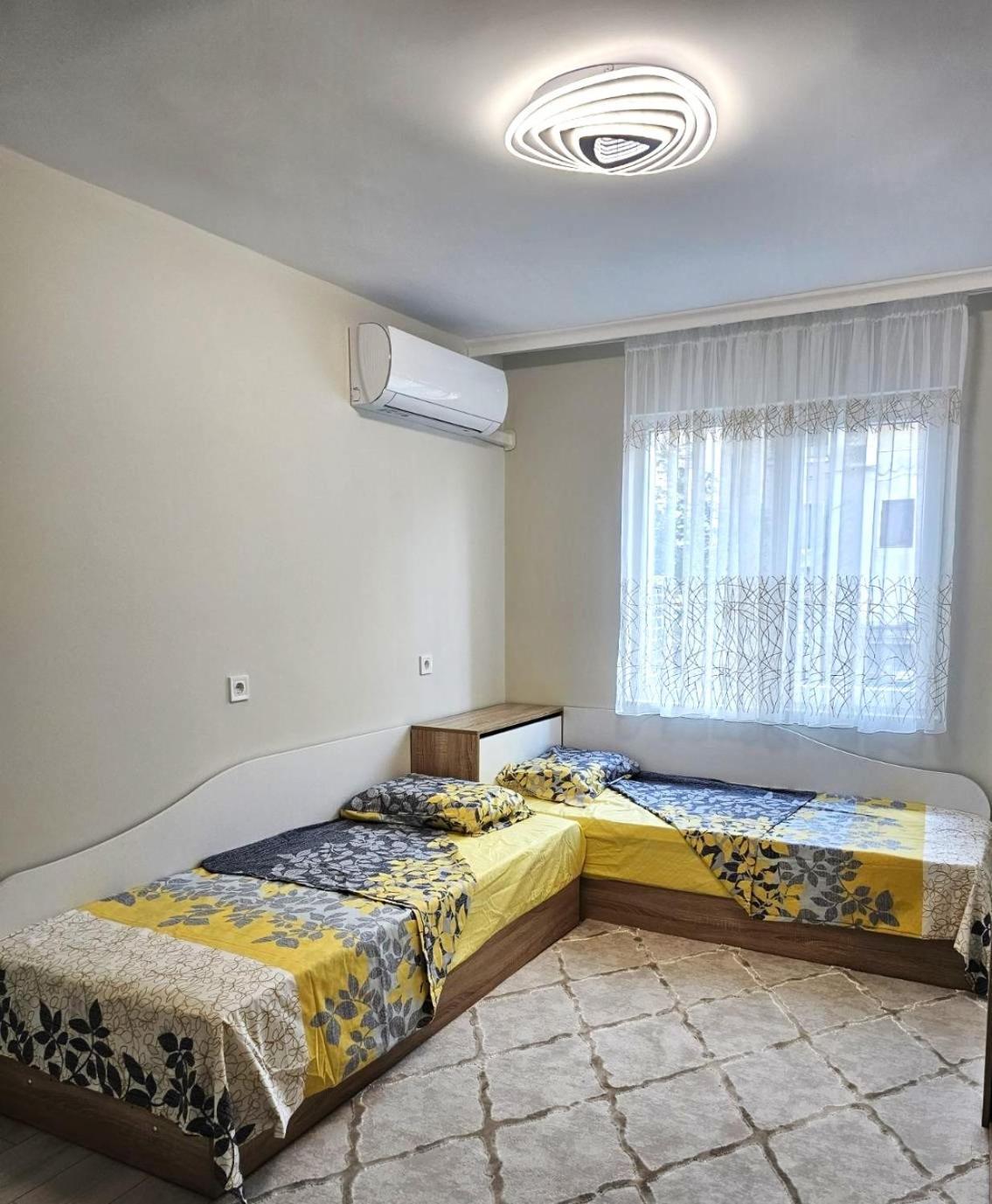 Apartment Bohemi With Free Parking Burgas Exteriör bild